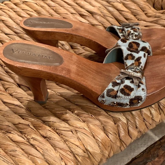 BRAND NEW - Hair on Hide - Low pump heels - Size 8 - Picture 3 of 4